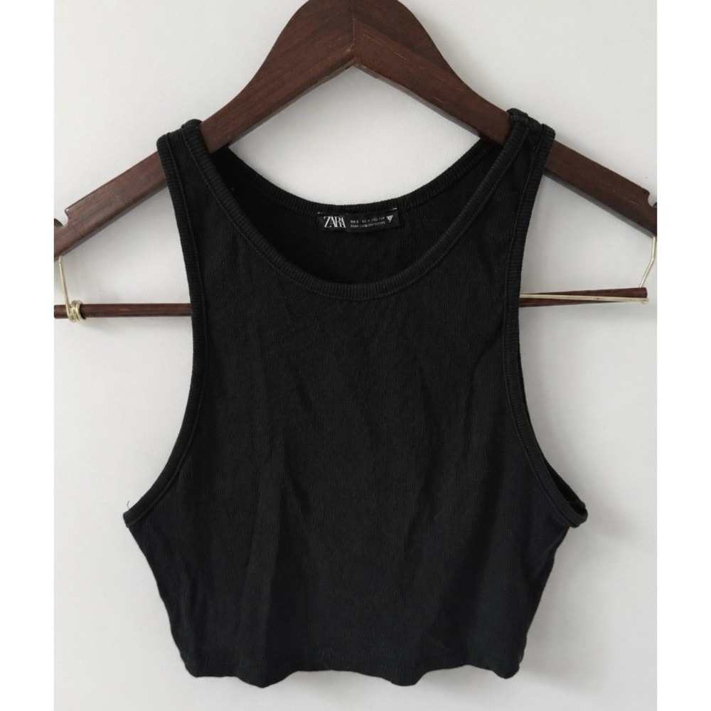 Zara Woman's Black Basic Ribbed Knit Crew Neck Crop Tank Top Size Large Staple